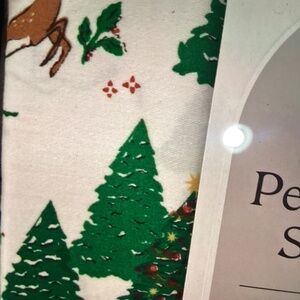 New Threshold Christmas Bed Sheet Set - trees and reindeer / QUEEN